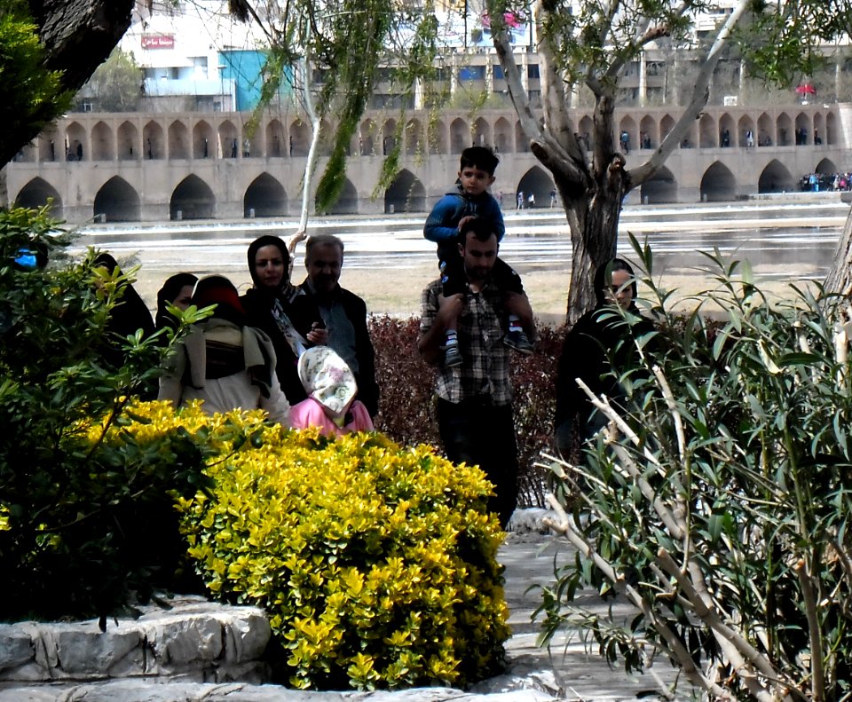 Siosepol in Nowruz 1394 -2015 - Isfahan 02