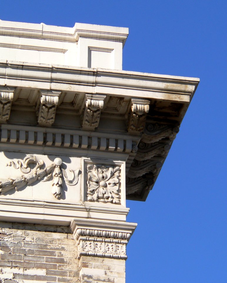 Sioux City, Iowa 409-411 Nebraska St detail cornice 3