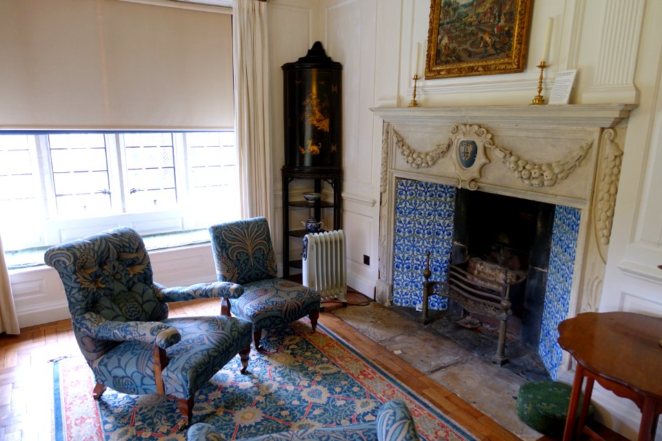 Sitting room - Kelmscott Manor - Oxfordshire, England - DSC09984