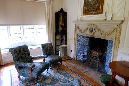 Sitting room - Kelmscott Manor - Oxfordshire, England - DSC09984