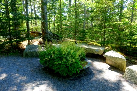 Sitting place - Coastal Maine Botanical Gardens - DSC03188