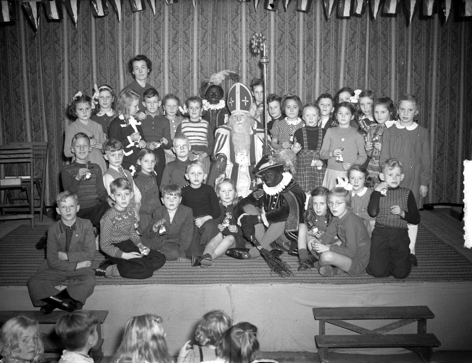 Sint Nicolaas op Peetersschool, Richard Holstraat te Amsterdam, Bestanddeelnr 903-1249