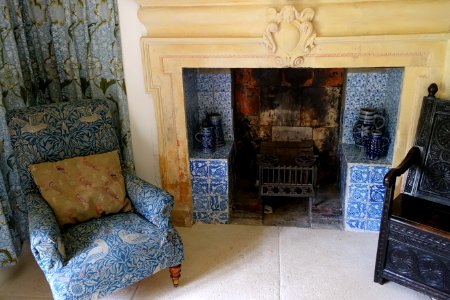Sitting room fireplace - Kelmscott Manor - Oxfordshire, England - DSC00028