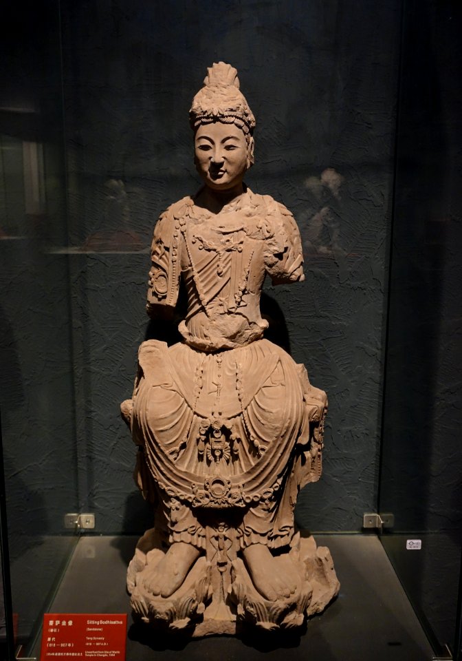 Sitting Bodhisattva, China, unearthed from Wanfo Temple, Chengdu, Tang dynasty, 618-907 AD, sandstone - Sichuan Provincial Museum - Chengdu, China - DSC04532