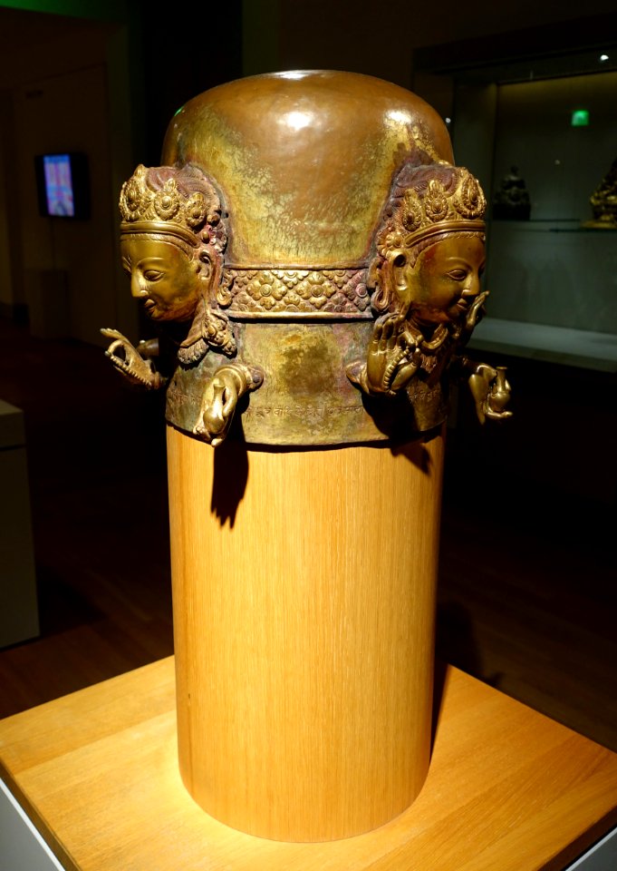 Sivalinga, Nepal, 18th century AD, inscription dated Vikrama samvat 1888 (1831 AD), embossed gilt copper sheet - Ethnological Museum, Berlin - DSC01829