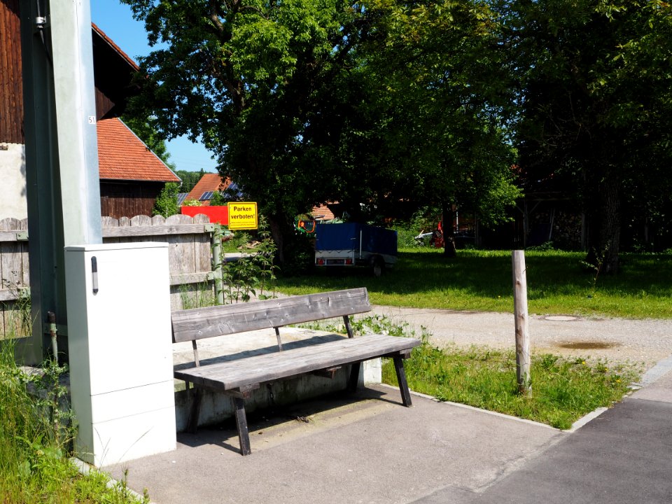 Sitzbank Kreuzstrasse Siebnach (02)