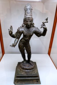 Siva as Lord of Music, South India, c. 11th century AD, bronze, view 1 - Matsuoka Museum of Art - Tokyo, Japan - DSC07179 photo
