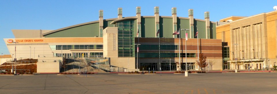 Sioux City Events Center arena from S 1