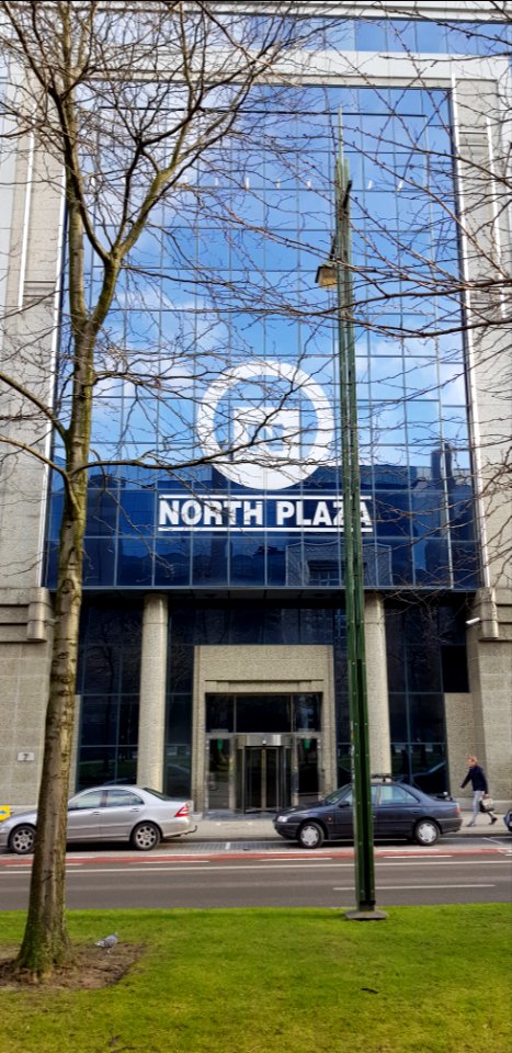 Sint-Joost-ten-Node-North Plaza (5)