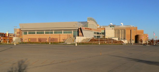 Sioux City Events Center from W 1
