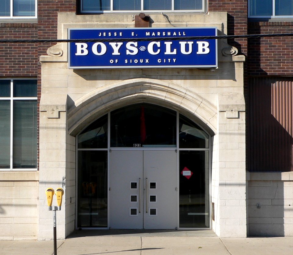 Sioux City Boys Club E entrance