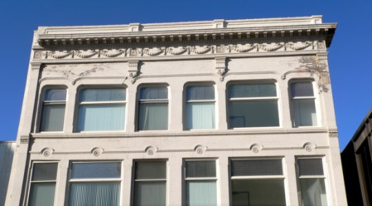 Sioux City, Iowa 409-411 Nebraska St detail upper
