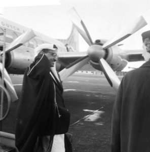 Sjeik Hamed bin Alkhailifa op Schiphol, Bestanddeelnr 912-7836