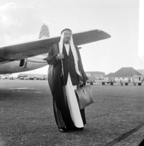 Sjeik Hamed bin Alkhailifa op Schiphol, Bestanddeelnr 912-7838
