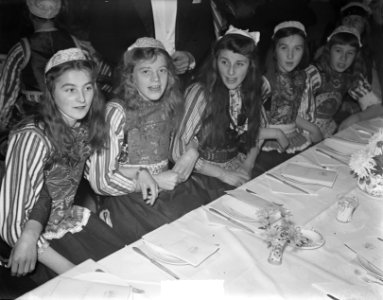 Sijtje Boes feest te Marken, Bestanddeelnr 904-2754