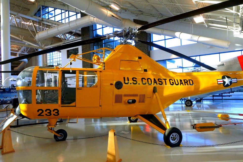 Sikorsky HO3S-1G, 1946 - Evergreen Aviation & Space Museum - McMinnville, Oregon - DSC00957
