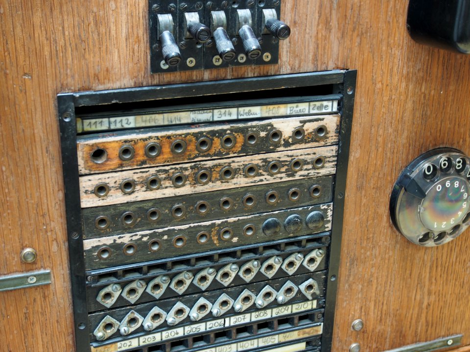 Siemens telephone switch, pic12