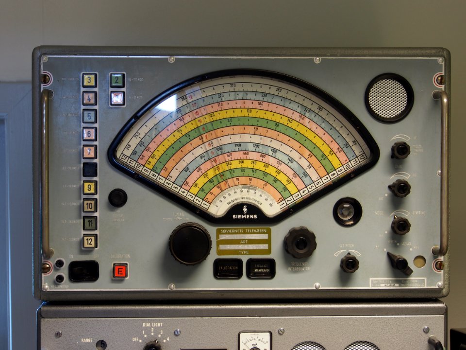 Siemens receiver radio, type 5820-12