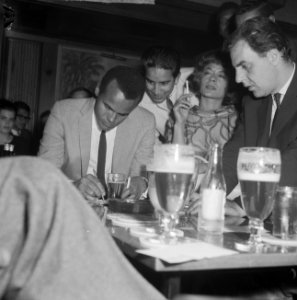 Sight Seeing , Harry Belafonte , opdracht De Telegraaf, Bestanddeelnr 916-4070