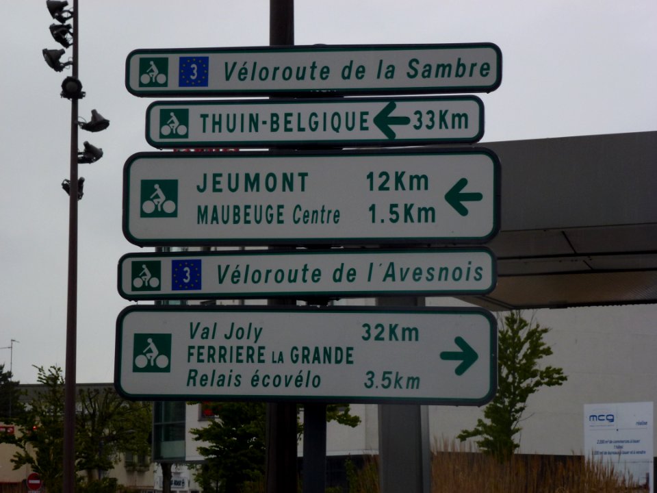 Signalisation véloroutes à Maubeuge (2)
