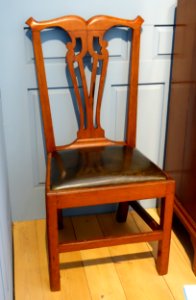 Side chair, Bennington VT, 1780-1790, cherry and white pine, with modern leather seat - Bennington Museum - Bennington, VT - DSC08924