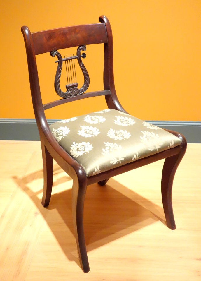 Side chair, copy of Duncan Phyfe by Henry Hagen and Frederick Hagen, New York, c. 1926, mahogany, metal, modern upholstery - Brooklyn Museum - DSC09659