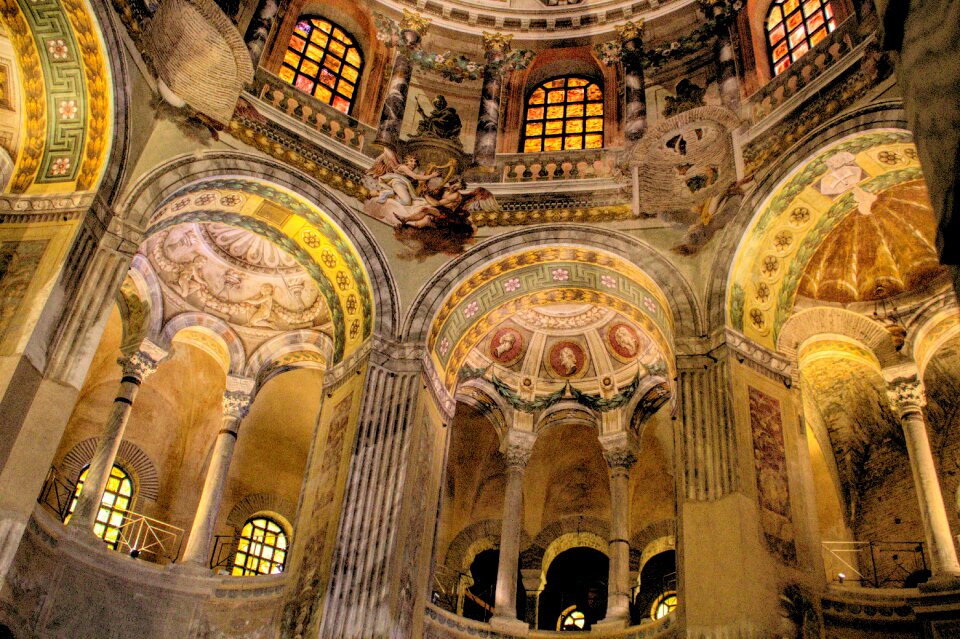Early christian art ambulatory the exedras
