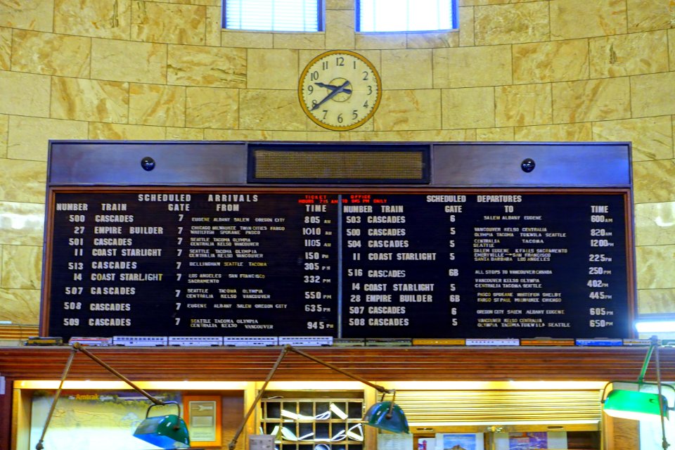Sign - Portland Union Station - Portland, Oregon - DSC01164
