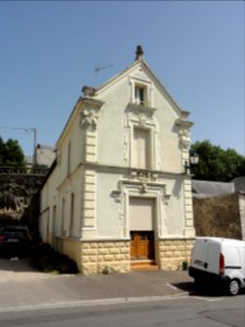 Sillé-le-Guillaume (Sarthe) rue de Bretagne 16-18, maison décorée (02)