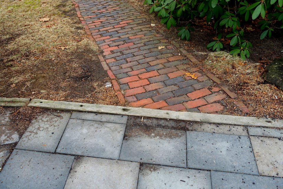 Sidewalks - Arlington, MA - DSC05507