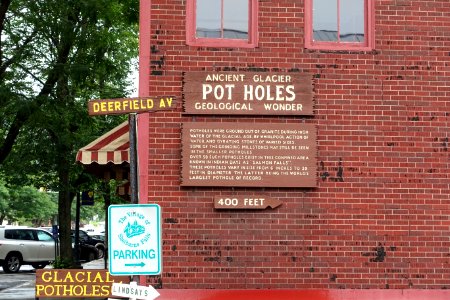 Sign for glacial potholes - Shelburne Falls, Massachusetts - DSC00184