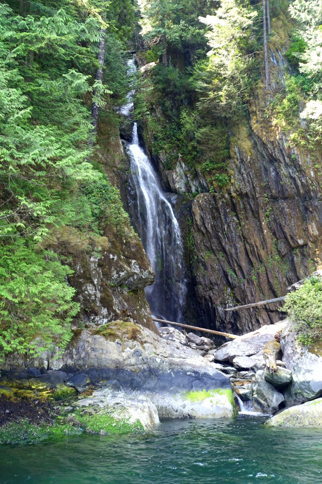 Silver Falls - Indian Arm, Vancouver, Canada - DSC09596