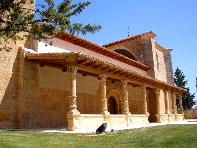 Sinovas (Aranda de Duero) - Iglesia de San Nicolas de Bari 09