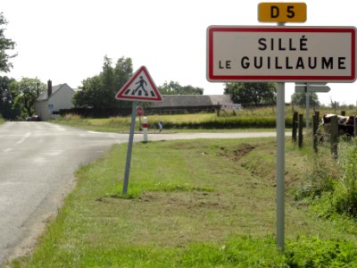 Sillé-le-Guillaume (Sarthe) entrée (1)