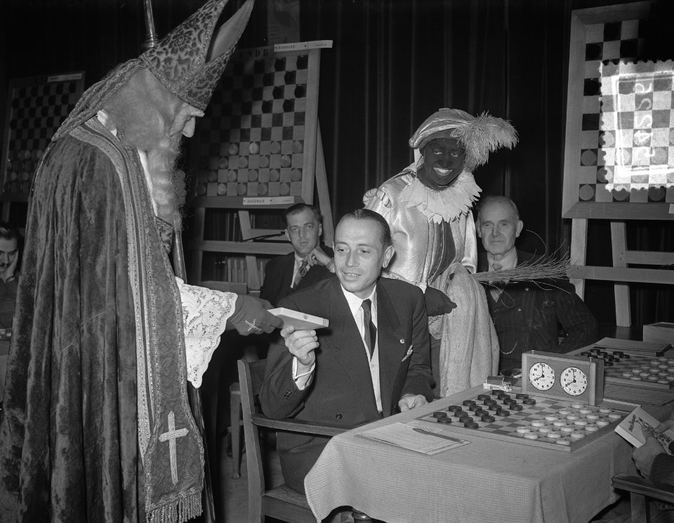 Sint Nicolaas bezoekt damkampioenen, Bestanddeelnr 905-4226