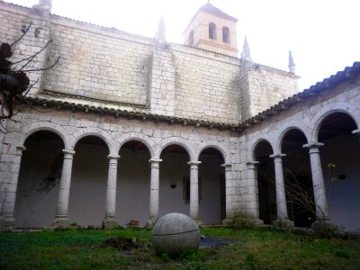 Simancas - Iglesia de El Salvador, claustro 05