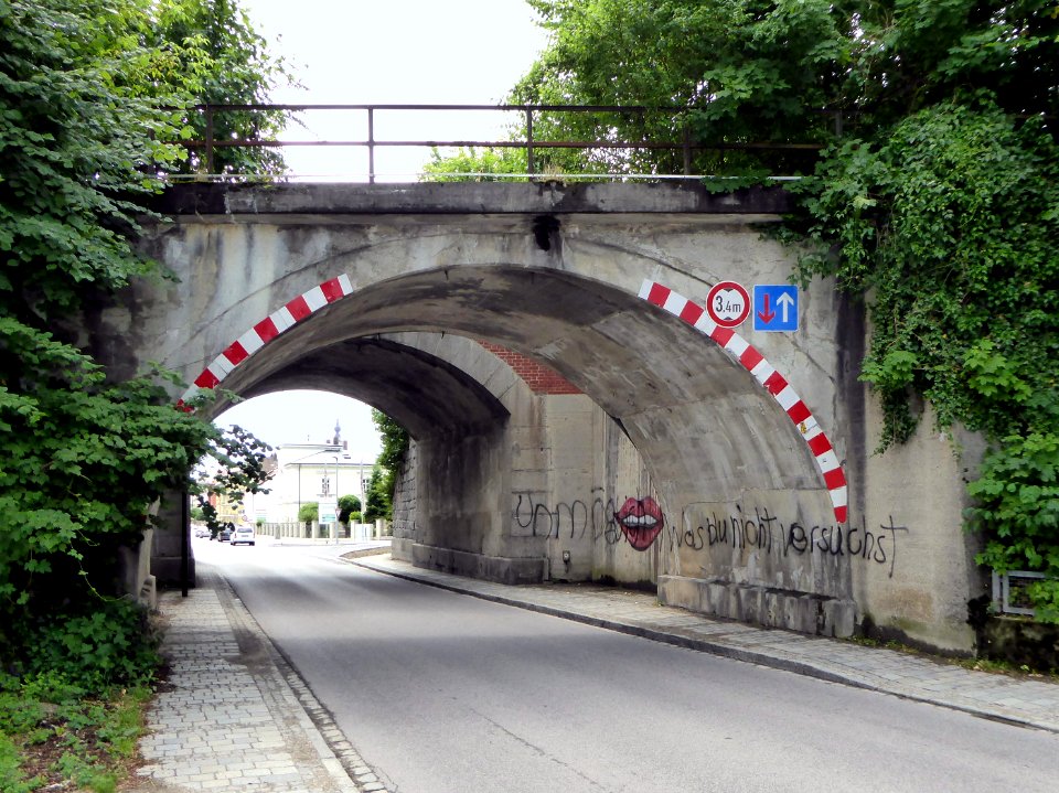 Simbach, Bahnbrücke Innstraße, 1