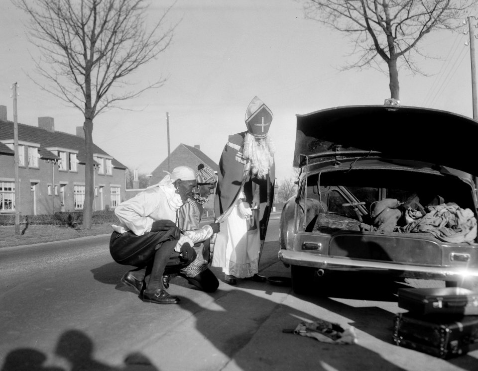 Sint Nicolaas heeft pech, Bestanddeelnr 909-1583