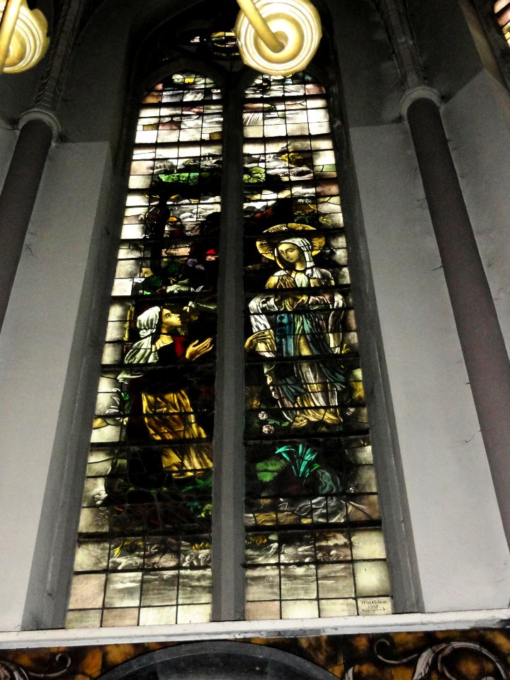 Sint Martinuskerk Katwijk (Cuijk) raam Lourdesverschijning
