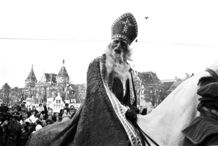 Sint Nicolaas arriveert in Amsterdam, Bestanddeelnr 924-0114