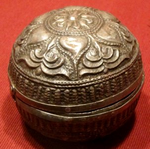 Silver covered bowl from Java or Sumatra, Honolulu Museum of Art