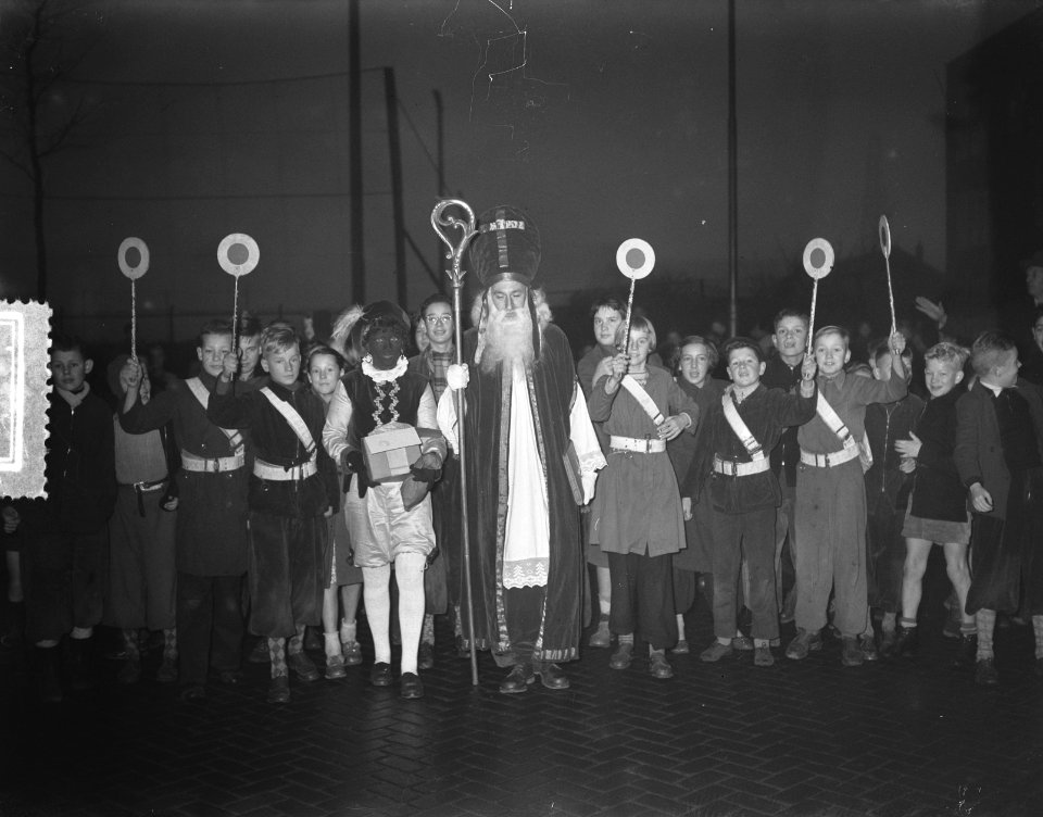 Sint Nicolaas bij Klaas Overs in Amsterdam Noord, Bestanddeelnr 906-1588