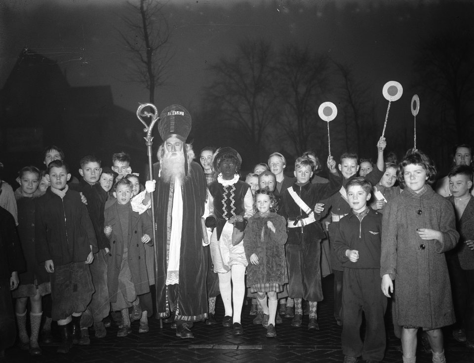 Sint Nicolaas bij Klaas Overs in Amsterdam Noord, Bestanddeelnr 906-1589
