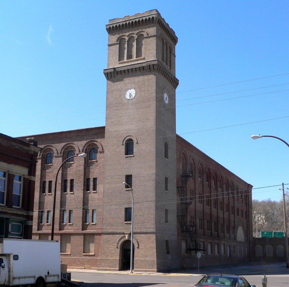 Simmons Hardware Warehouse tower from NE 2