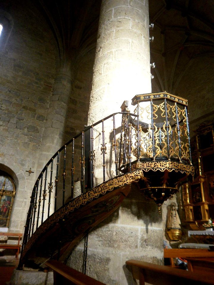 Simancas - Iglesia de El Salvador, interior 12