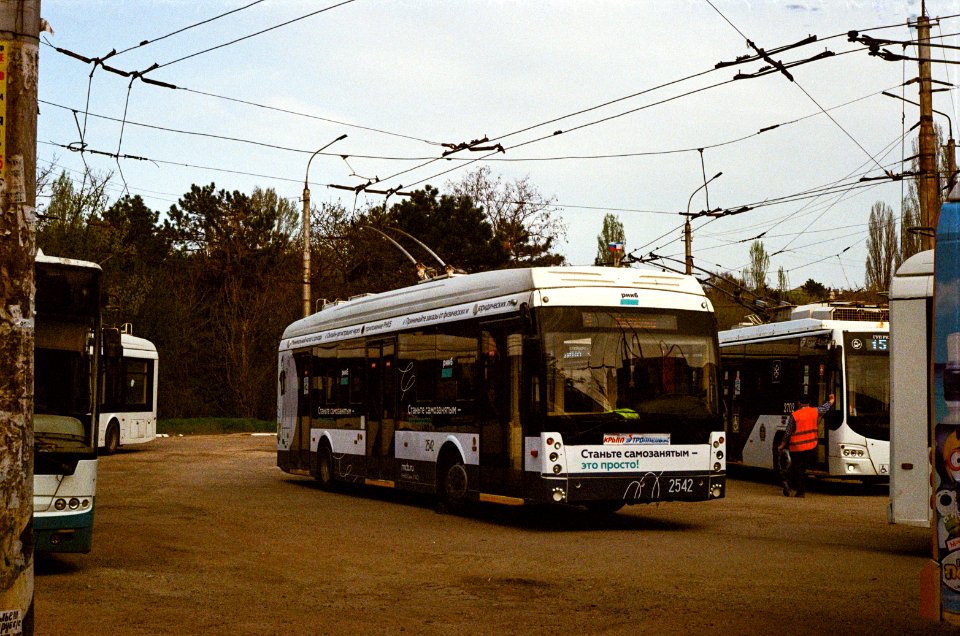 Simferopol trolleybus 2542 2021-05 Marinka