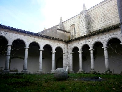 Simancas - Iglesia de El Salvador, claustro 07