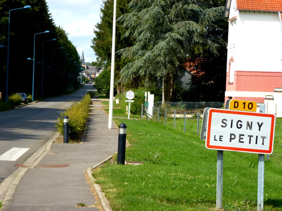 Signy-le-Petit (Ardennes) City limit sign