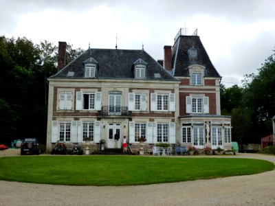 Signy-l'Abbaye (Ardennes) Montaubois, le château