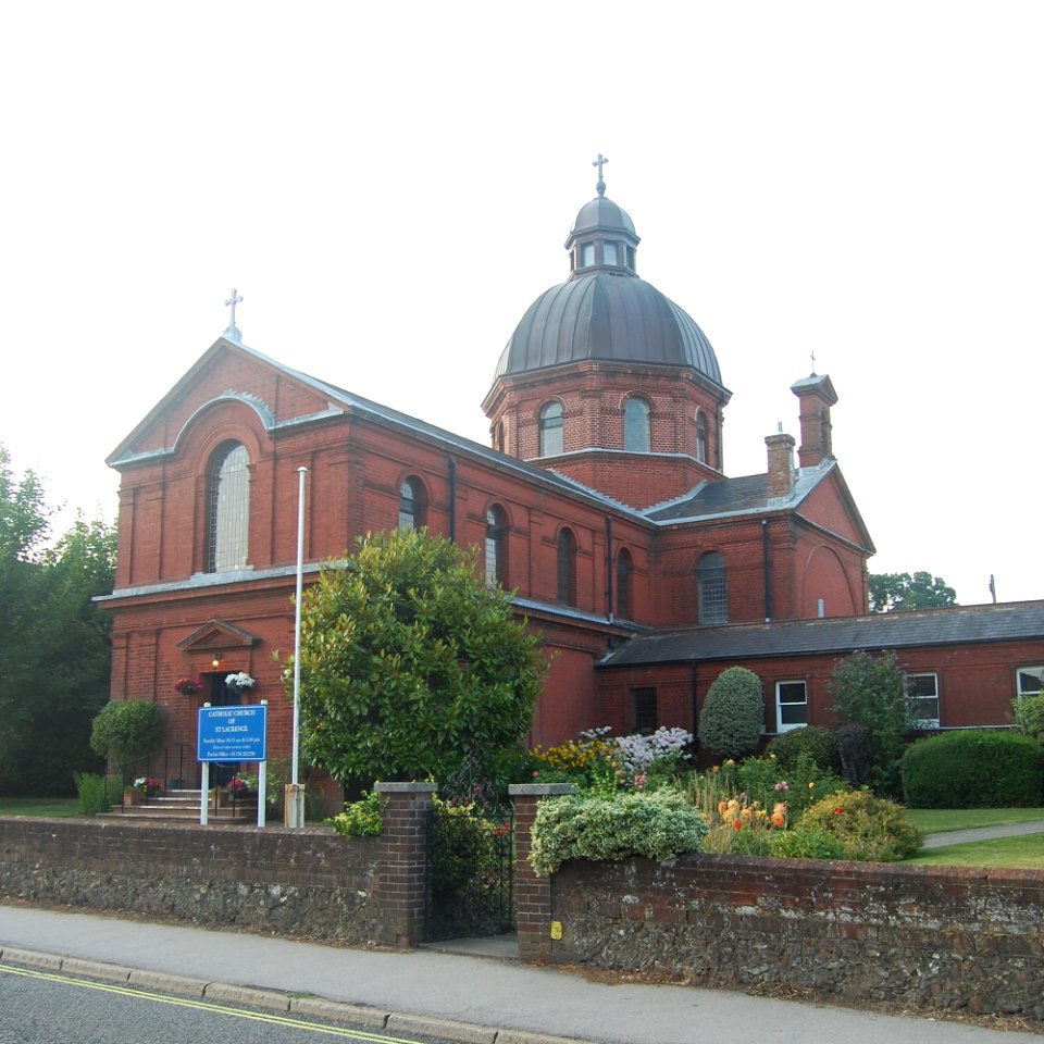 St Laurence's Church, Station Road, Petersfield (NHLE Code 1339241) (July 2019) (6)